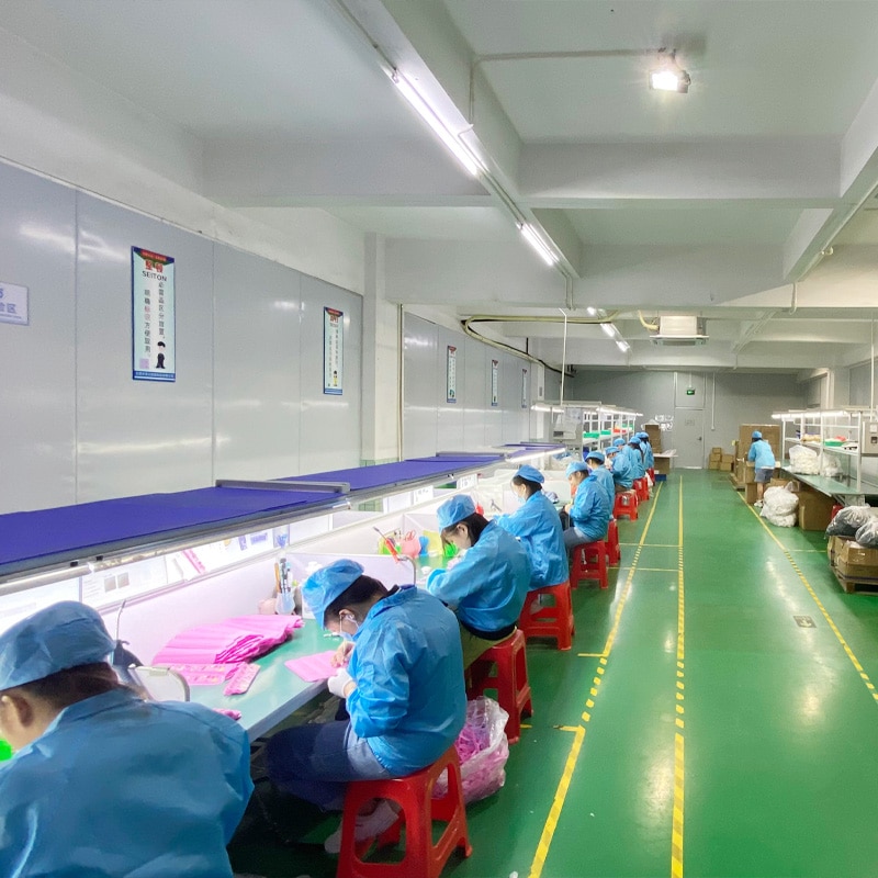 Silicone product inspection and clean handling during final quality control