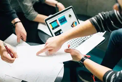 Engineering requirement review and custom silicone seal project development consultation