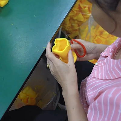 Final inspection and finishing of silicone products before packaging